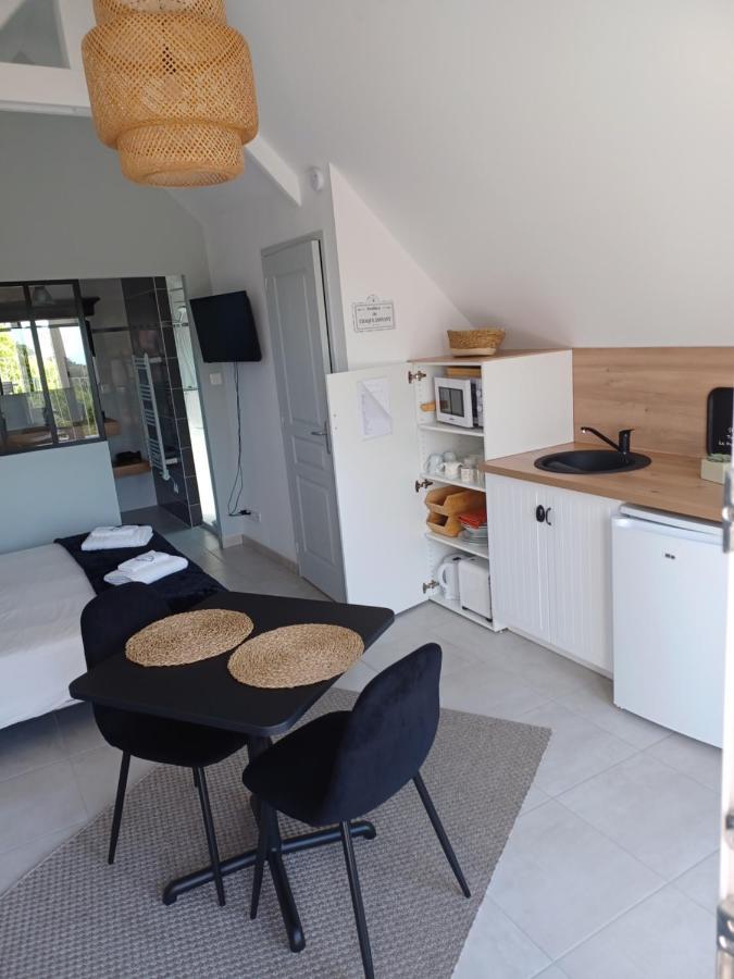 Appartement Lu'Ermael Avec Vue Mont Saint Michel Courtils Exterior foto